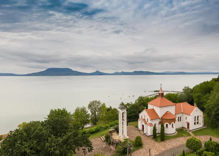 In 19297 Балатонмариафюрдё